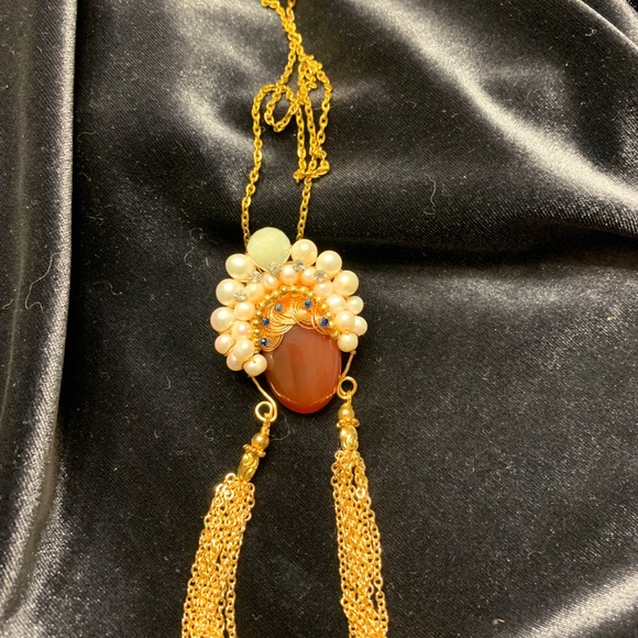 Peking Opera Pear and Gold necklace brooch - Picture 3 of 3